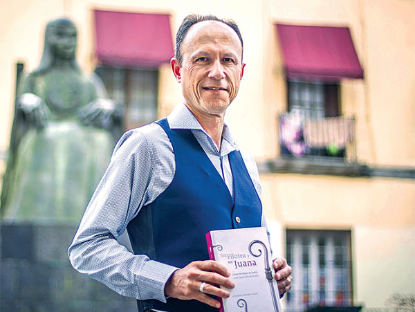 Alejandro Soriano Valles Present%C3%B3 %E2%80%9CSor Juana In%C3%A9s De La Cruz Doncella Del Verbo%E2%80%9D 2