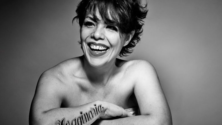 Entrevista: Elia Martínez y su taller “Viva la Vulva”