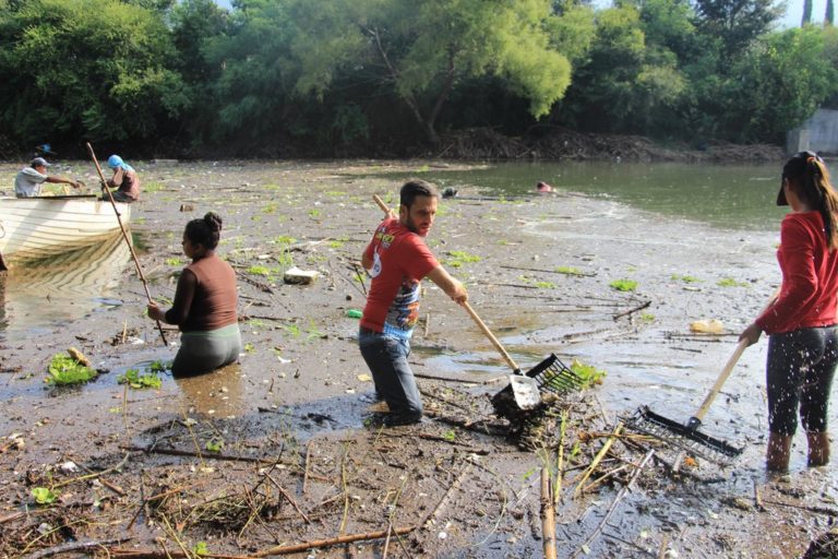 REFUERZA MARCO LABORES DE LIMPIEZA EN LA PRESA LA BOCA