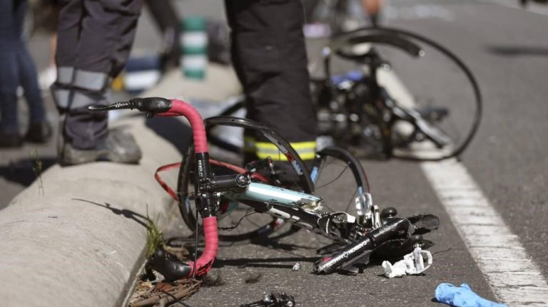 La muerte no viaja en bicicleta