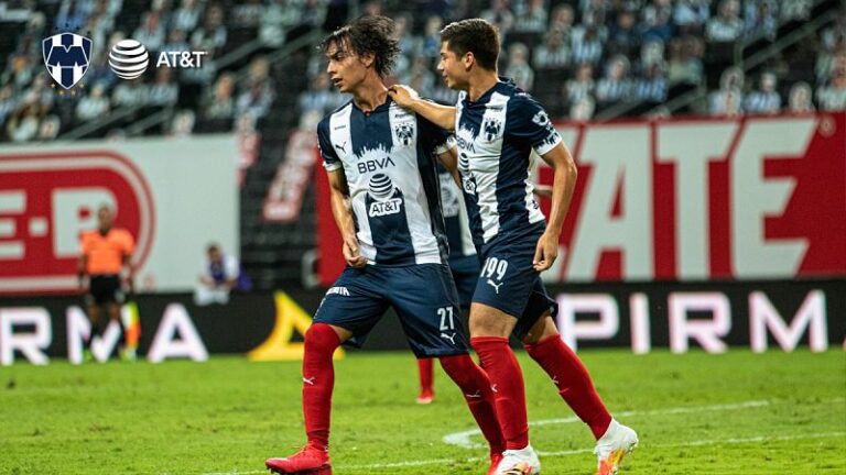 ¡Apenas empatan! Rayados rescata un punto, como local, ante Santos
