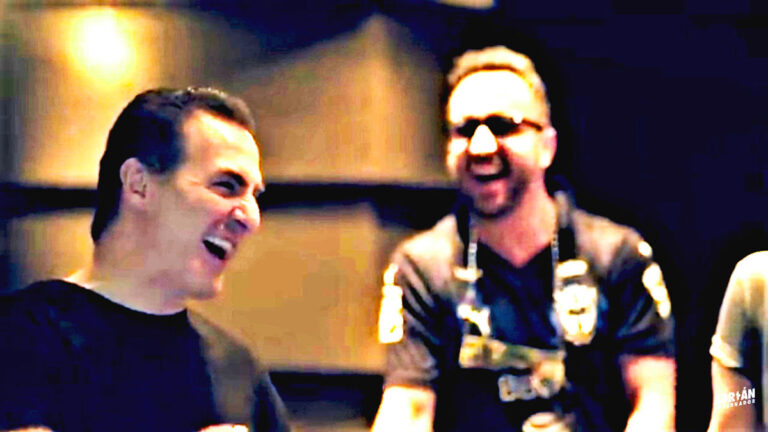 Adrián de la Garza: Tan gris como una canción de Los Claxons