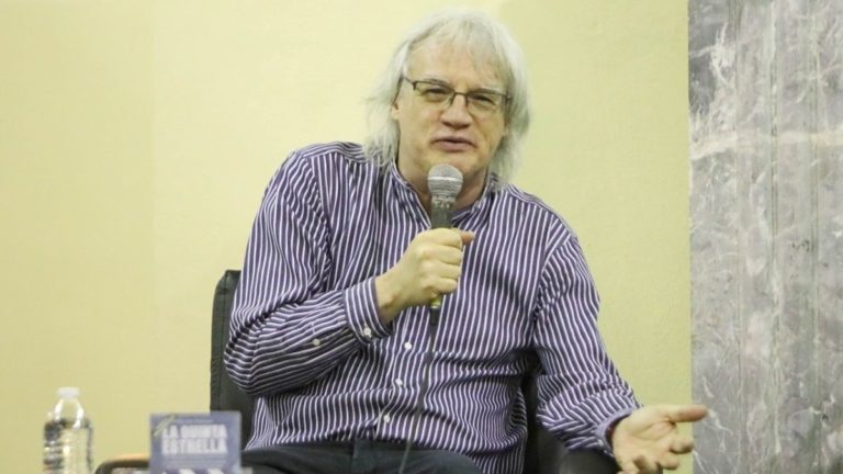 Presentan libro “La quinta estrella” del escritor rayado Felipe Vielle