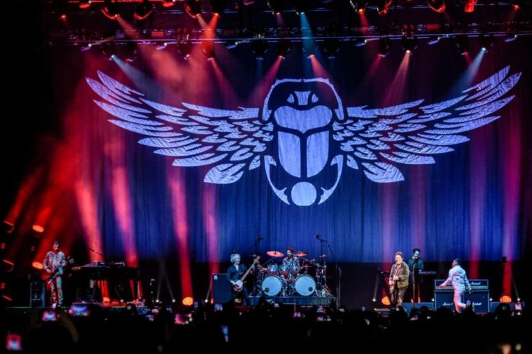 Un viaje de emociones se vivió anoche con Journey en Monterrey