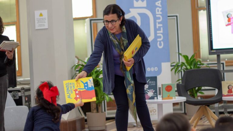 Presenta la Secretaría de Cultura de NL la Colección “Apapachos” en la FILIJ 40