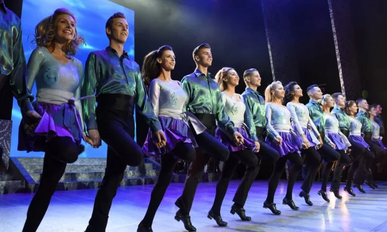 Riverdance celebra 25 años de exitos en auditorio Citibanamex
