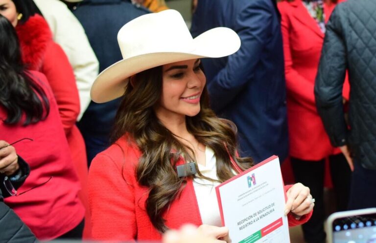 Se registra Karina Barrón como candidata al Senado