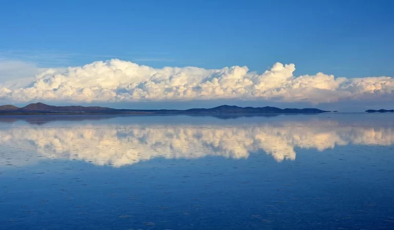 explorando el salar de uyuni el espejo gigante de bolivia (2)