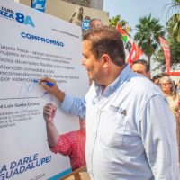 firma josÉ luis garza ochoa compromiso con las madres en su dÍa (3)