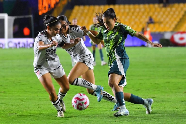 Amazonas Espectaculares: Goleada Histórica de Tigres Femenil ante Necaxa