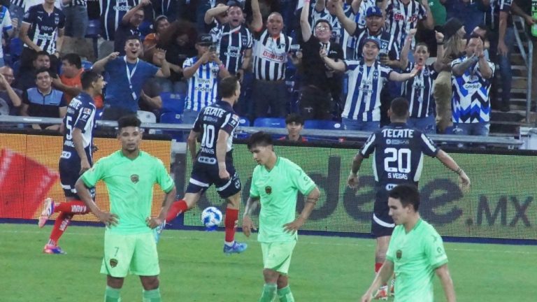 ¡Doblete español! Rayados remonta a Bravos en el BBVA