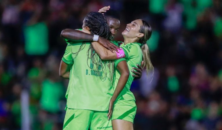 Goleada de Bravas de Juárez sobre Tigres Femenil