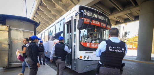 Operativo de seguridad en el transporte público de Monterrey (1)