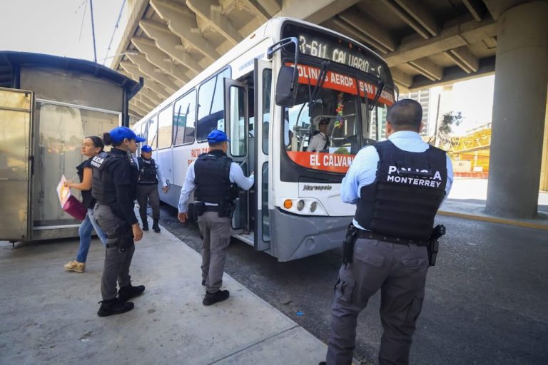 Operativo de seguridad en el transporte público de Monterrey (1)