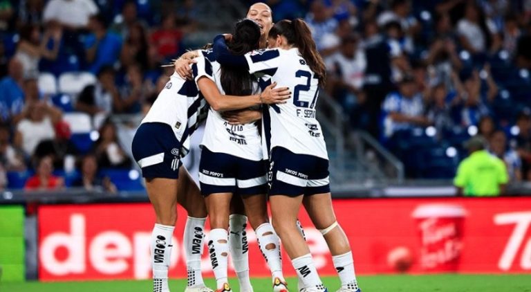 ¡Se ponen a mano! Rayadas gana a Santos en juego pendiente