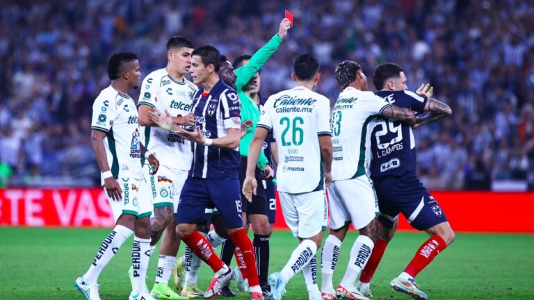 ¡Meta (casi) cumplida! Los Rayados vencen a León, pero quedan quinto