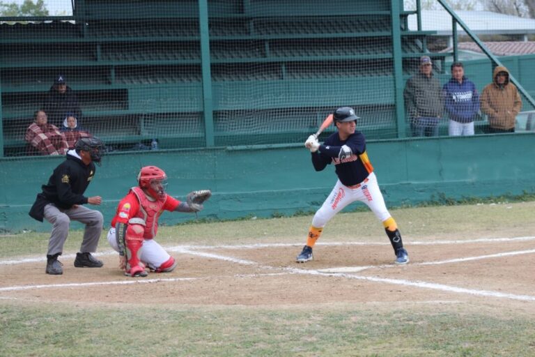 Arranca la Temporada de la Liga de Béisbol de Veteranos en Cadereyta Jiménez, Nuevo León