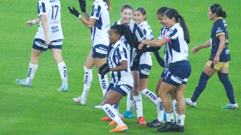 ¡Con las uñas! Rayadas vence a Pumas en el BBVA