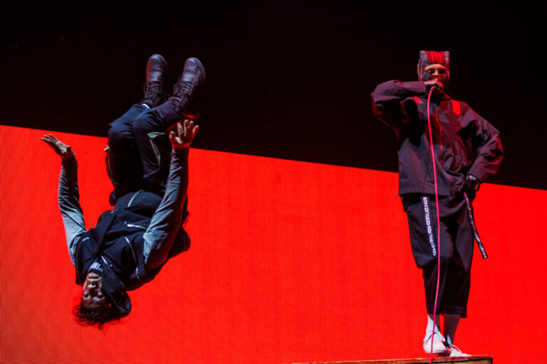 Twenty One Pilots da un show explosivo a los regios