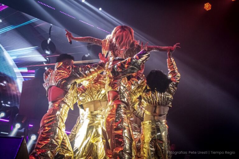 Yuri conquista Monterrey con su «Icónica Tour» y anuncia nueva fecha 🎤🔥