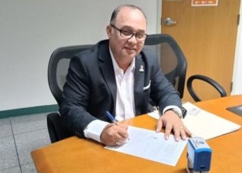 Muere el secretario del Ayuntamiento de Linares tras ataque armado