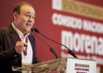 Gobernador Alfonso Durazo niega acusación de terrorismo en EE.UU.