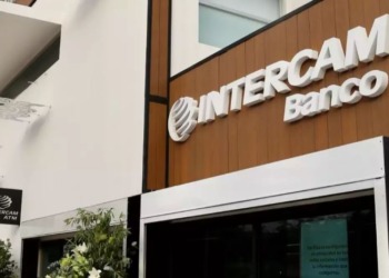 EU señala a tres bancos mexicanos por lavado de dinero