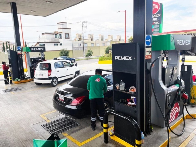 1 - El Gobierno de México Apoya a Pemex con Emisión de Bonos