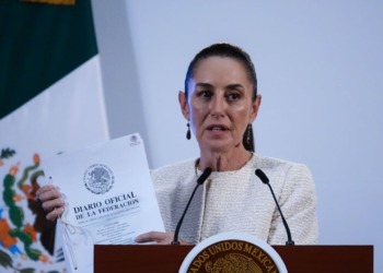 Exintegrantes del INE rechazan la reforma electoral propuesta por el gobierno de Claudia Sheinbaum