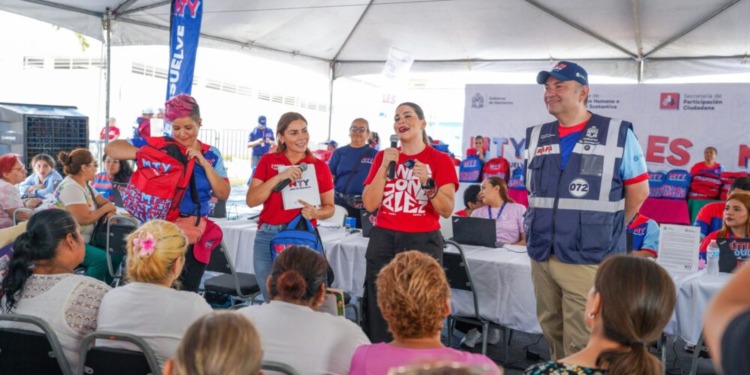 Extienden la entrega de útiles escolares en Monterrey hasta fin de mes