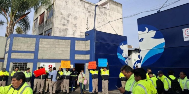 Grupo Alpura enfrenta amenaza de huelga por denuncias de abusos laborales