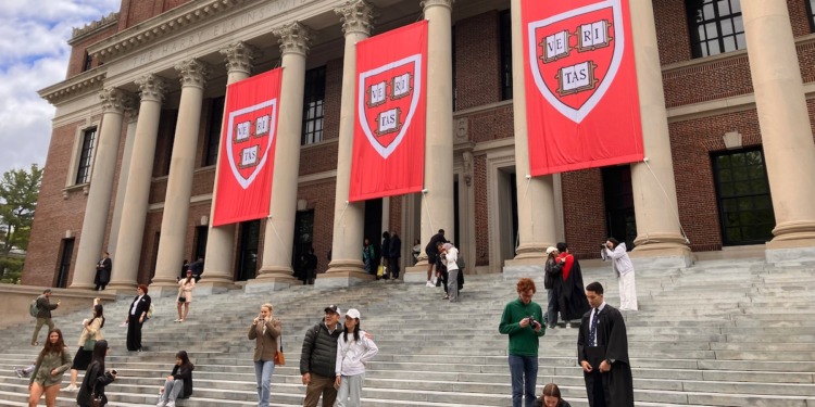 Investigación de la Administración Trump sobre el Programa de Visas en Harvard