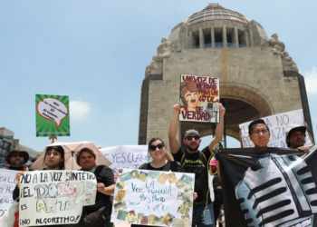 Manifestación de artistas en defensa de sus voces ante la IA