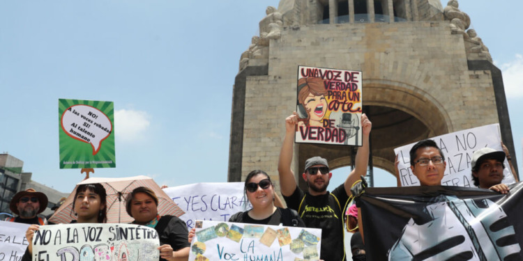 Manifestación de artistas en defensa de sus voces ante la IA