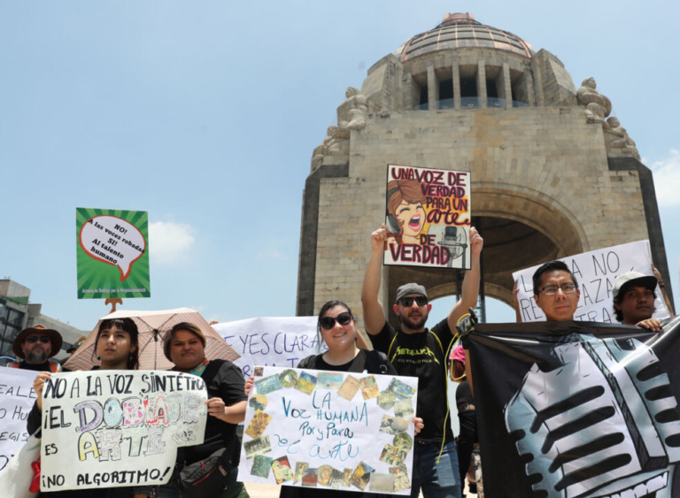 Manifestación de artistas en defensa de sus voces ante la IA