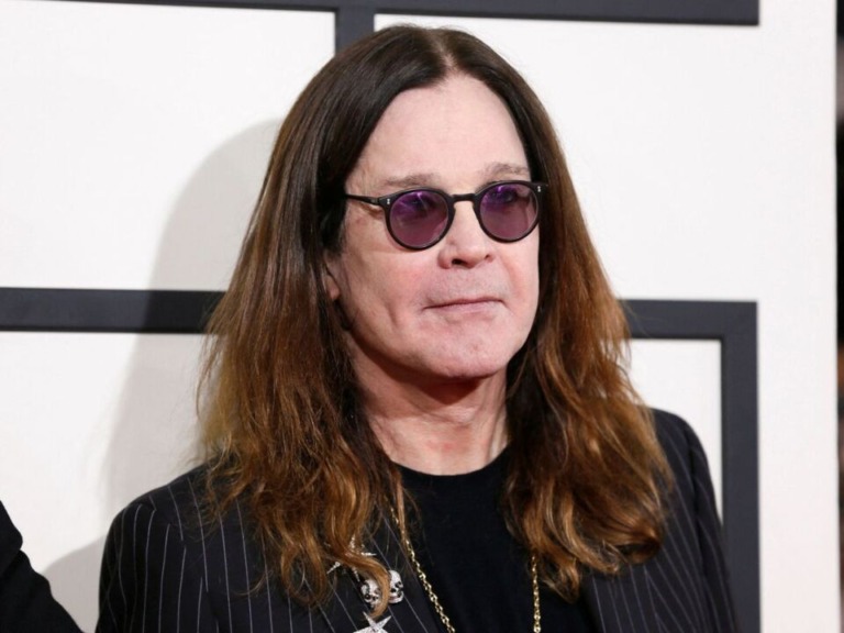 Murió Ozzy Osbourne, voz de Black Sabbath y leyenda del heavy metal