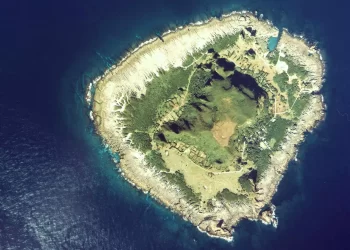 Separación de Islas en Japón: Fenómeno Geológico Inusual Preocupa a Expertos