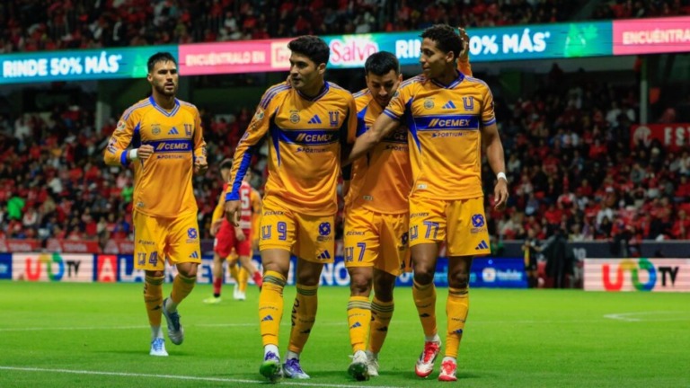 Tigres sorprende y vence 4-3 a Toluca en el Apertura 2025