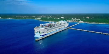 Royal Caribbean invierte 1,500 millones de dólares en Mahahual, Quintana Roo