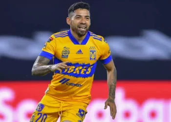 ¡SE VA DOLIDO! Javier Aquino confirma su salida de Tigres tras 10 años de gloria