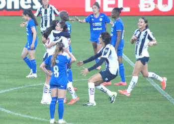 Las Rayadas sacan el oficio y un gran triunfo ante Cruz Azul