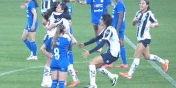 Las Rayadas sacan el oficio y un gran triunfo ante Cruz Azul