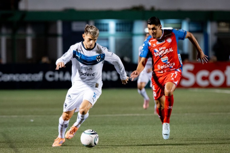 Rayados evita papelón ante Xelajú en Concacaf