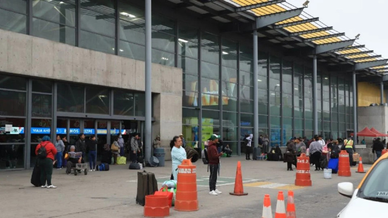Mujer muere dentro de Central de Autobuses Monterrey