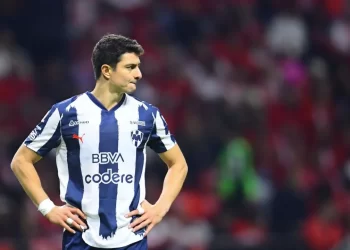 Rayados visita a Pumas con Stefan Medina en duda