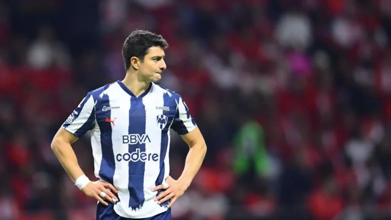Rayados visita a Pumas con Stefan Medina en duda