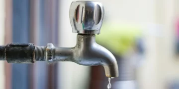 Regresan los cortes: Reportan baja presión de agua en García y Escobedo