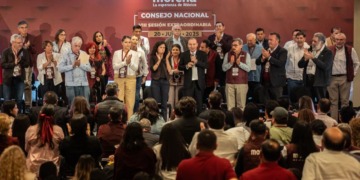 Morena ajusta su estructura por presiones externas