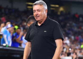 Rayados despide a Domènec Torrent tras derrota ante Cruz Azul