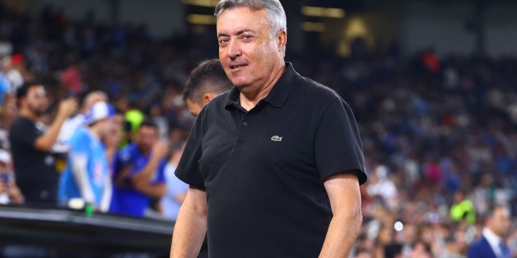 Rayados despide a Domènec Torrent tras derrota ante Cruz Azul